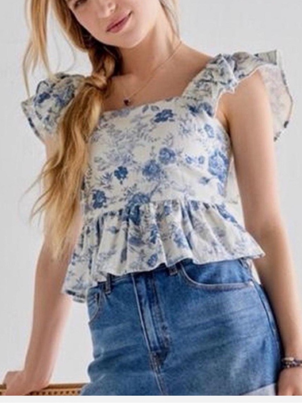 Francesca's Collections Cream and Blue Floral Ruffle Peplum Camisole